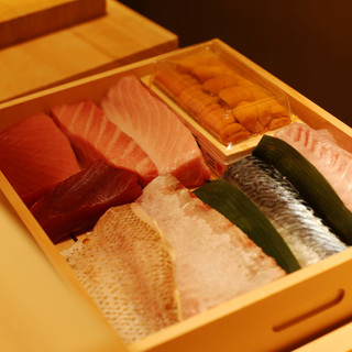 職人の目利きで食材を毎日仕入れています。