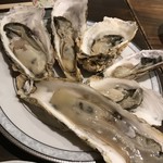 旬の北海道産食材バル 牡蠣人 - 生牡蠣