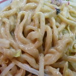 千里眼 - 2011豚祭最終日の千里ナーラ麺少なめ野菜チョイ増しチーズ増し増し