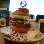 ICON - 御飯大盛りの２００バーガー記念特注モレバーガー￥ 時価❤