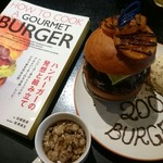 ICON - 御飯大盛りの２００バーガー記念特注モレバーガー￥ 時価❤