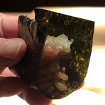 菊鮨 - 私には「中落ち巻」が・・いつもながらお気遣いに感謝。