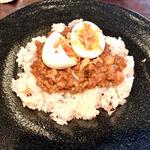 ラフ&タフ コーヒースタンド - キーマカレー