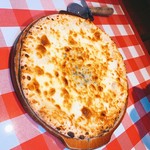 マカロニ食堂 - いろいろチーズのピッツァ