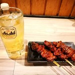 おもて家 - ハイボール２杯目と鳥レバーたれ