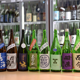 日本酒70種類以上飲み放題！