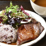 北鎌倉 ぬふ・いち - 特選ビーフステーキ_スープカリー