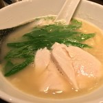 Yakitoriya Sumire - 濃厚白湯ラーメン（ハーフ）