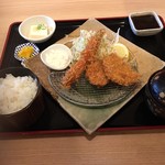 麺とかつの店 太郎 - 海老ヒレカツ定食