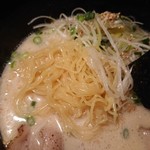 金豚 - 麺はこんな感じでした