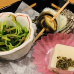 えびす 今井屋總本店 - 胡麻豆腐ととんぶりはよく合う♪