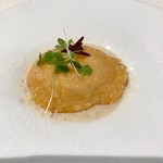 リナシメント - Amuse(カルドンチェッリスープ パルミジャーノ クロッカンテ)