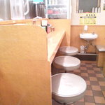 店内①(カウンター席)