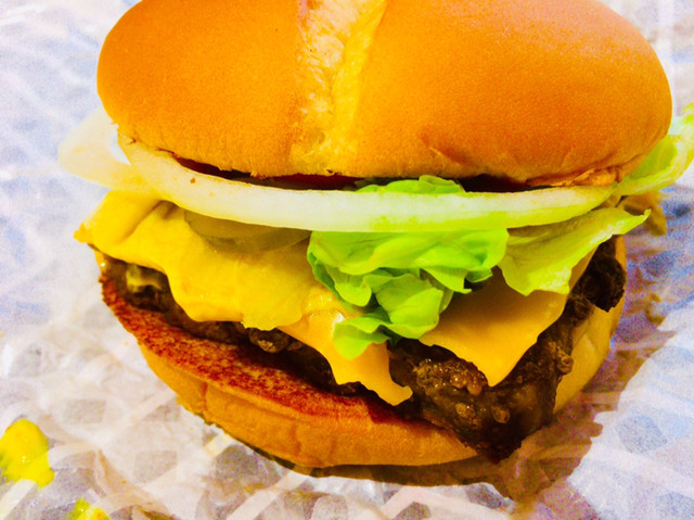 ウェンディーズ・ファーストキッチン , ウェンディーズバーガー。