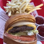 IN-N-OUT BURGER - 