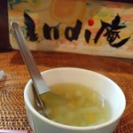 インディ庵 - あったか野菜スープ。店主さんが鶏ガラから取ったスープが旨い。
