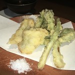 Isoyoshi - 桜鯛と山菜の天ぷら！
