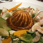 レフェルヴェソンス - 相方のメイン　熊野地鶏のラグー　アップルパイの様に