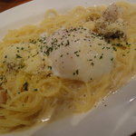 半熟玉子のカルボナーラ