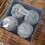 Feu - 黒ごまごあ