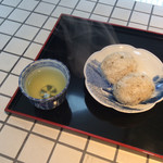 米増 - チリメン山椒のおにぎり、次の朝二個だけ〜あと二個ある❣️