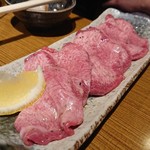 焼肉屋かねちゃん - 牛タン