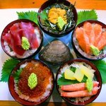 Kappousushiuokane - 北海５色丼。　少しずつ色々食べて　おなかも一杯！！是非おススメ！