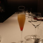 グランド ダイア - 洋梨とベルガモットのカクテル