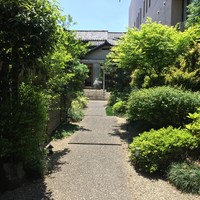 ラ・グランターブル ドゥ キタムラ - 入口への道