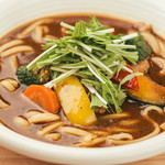 勝かど - たっぷり野菜のスープカレーうどん\900(税抜き)