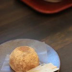 コメダ和喫茶 おかげ庵 - 料理写真:わらび餅(紫芋餡）