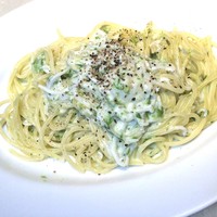 釜揚げシラスと青海苔のクリームソース　スパゲッティ