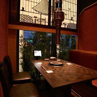 神戸牛焼肉&生タン料理 舌賛_1