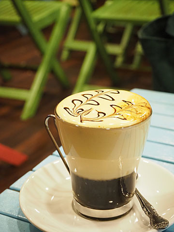 ベトナムカフェ エッグコーヒー ベトナムカフェ Egg Coffee 新大久保 カフェ 食べログ