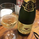 スタンドシャン食 Osaka北新地 Champagne & GYOZA BAR - 