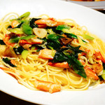 クラフトビアハウスモルト - ズワイガニと九条ネギのパスタ