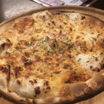 魚と肉　ASHIATO  - ポテトベーコンピザ