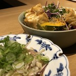 京都 中之光庵 - とり皮ポン酢＋揚げ豆腐のサラダ