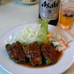 三笠食堂 - ビーマンの肉詰め＋大瓶ビール