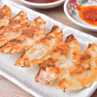 We boast 8 types of Gyoza / Dumpling!!