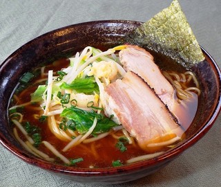 ラーメン屋久島オリオン - 屋久島ラーメン（魚介醤油味）￥800