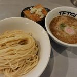 夜のつけ麺並@800、肉増し@300