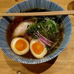 ピュアスープラーメン シズク - 醤油ラーメン 煮たまご