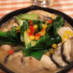 イタリアンダイニングDONA - 牡蛎と江戸菜の和風ガーリックソテー