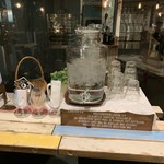 Y.Y.G. Brewery & Beer Kitchen - 水はセルフ