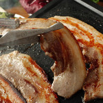 コサリ ニューコリアン テーブル トウキョウ