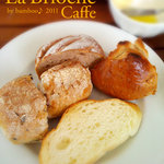 La Brioche caffe - パン盛り2皿目