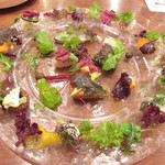 御影 ジュエンヌ - 2月の野菜畑と海の幸の一皿～軽くマリネしたサバ・燻製にかけた本マス・ホタテ貝・トコブシ・ハリイカ・子ダコ