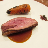 御影 ジュエンヌ - メインデッシュ～フランスシャラン産鴨とニンジンの炭火焼き