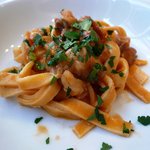 自家製タリアテッレ　アンコウと杏茸の煮込みソース　